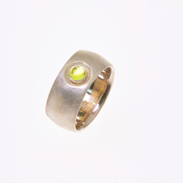Ring mit Peridot